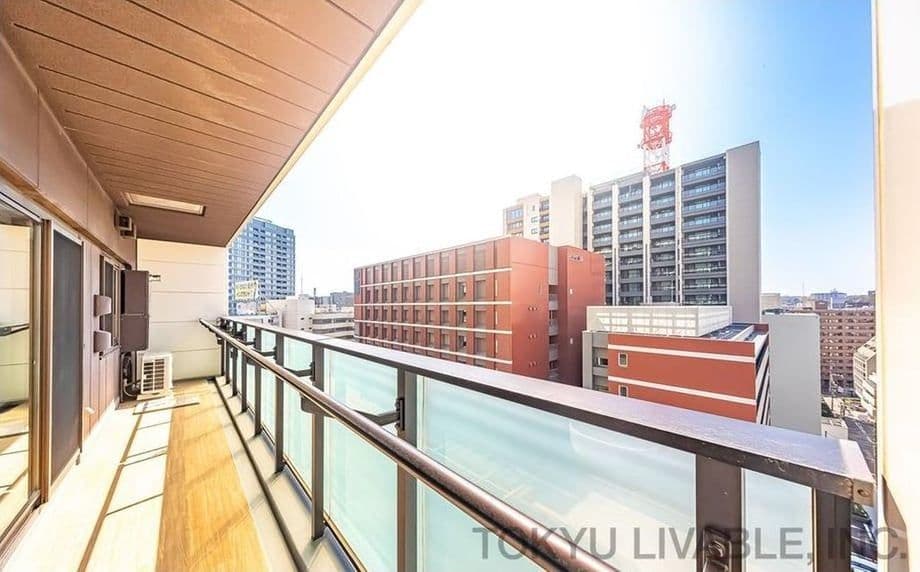Expansive 3BR, 5 Mins to Yokohama Station - View 1