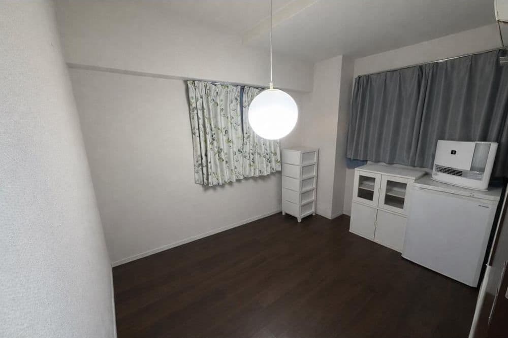 Modern 3BR Apartment Near Yokohama Station - View 1