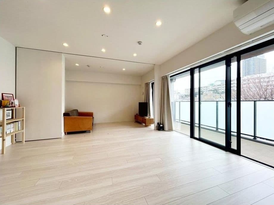 Future-Ready Luxury 3BR in Yokohama - View 1