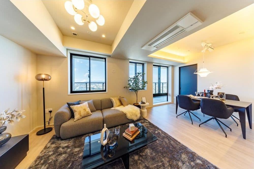 Expansive 2BR in Yokohama Front Tower - View 1