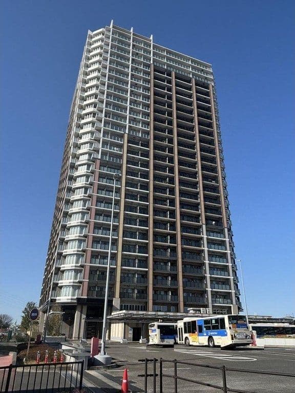 Modern 2BR Luxury Unit in Futamatagawa Tower