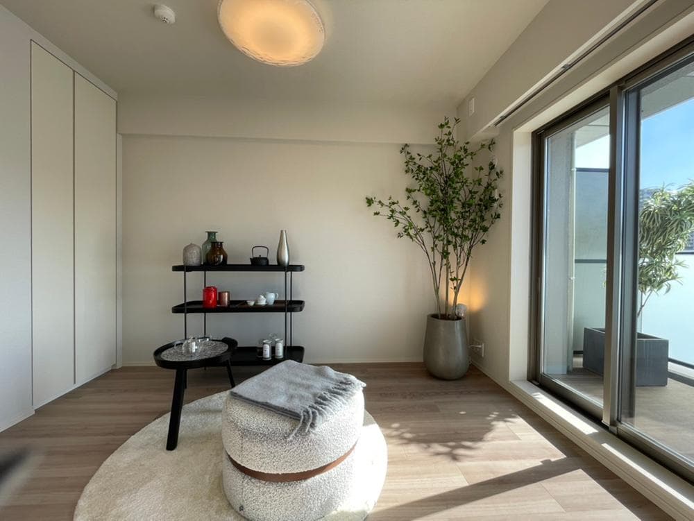Luxury 3BR Just 4 Mins from Shin-Kawasaki Station - View 1