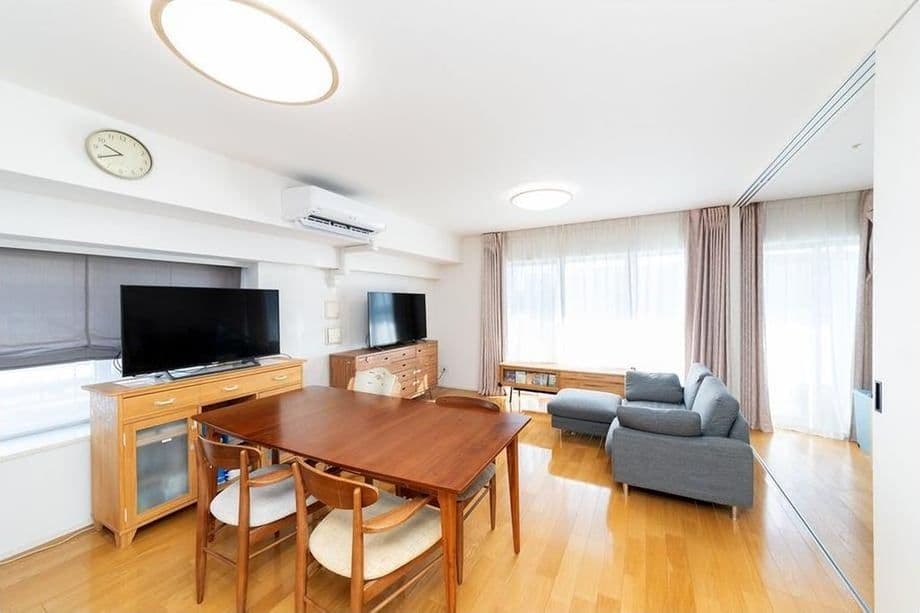 Generous 3BR Apartment in Quiet Nakahara Neighborhood - View 1