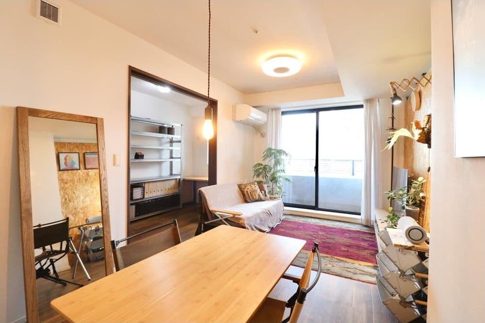 Spacious 2BR in Kosugi's Garden Towers West - View 1