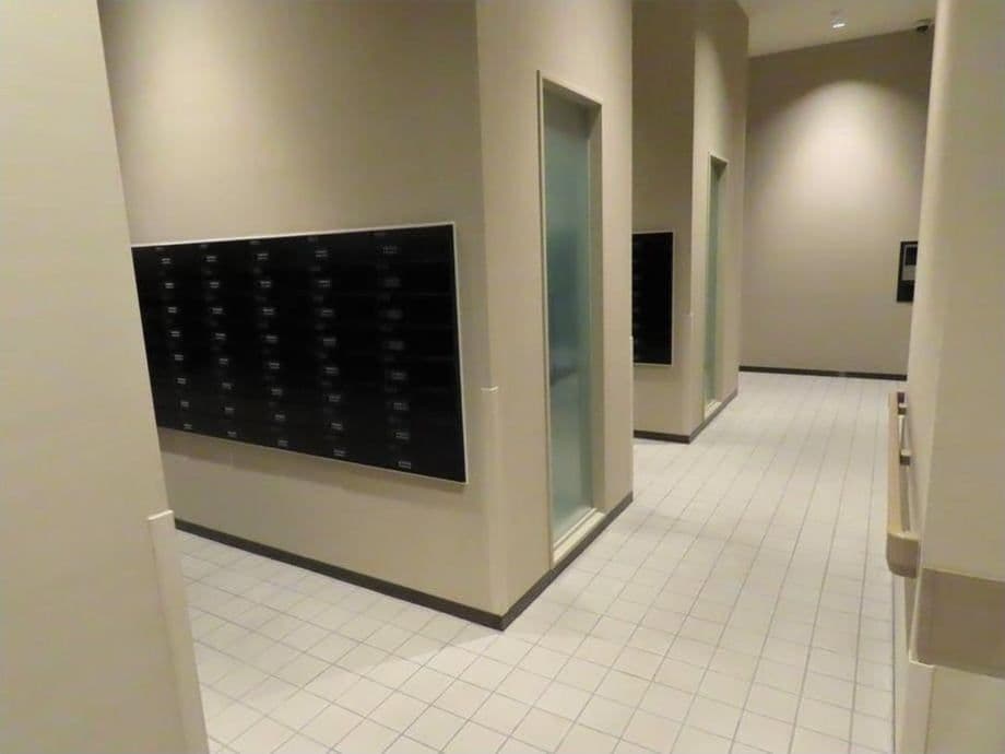 Bright 3BR Apartment Near JR Nambu Line Station - View 1