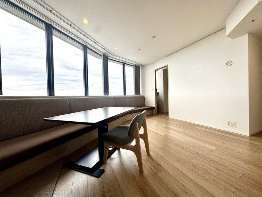 Sunlit 3BR with Prime Kosugi Station Proximity - View 1