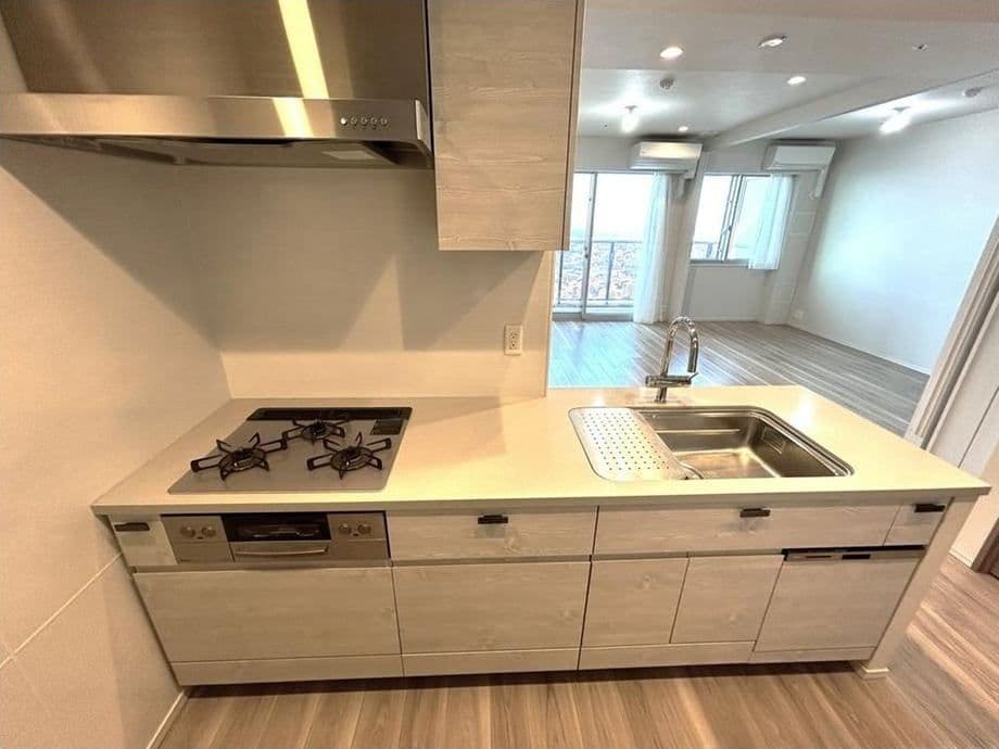 Steps from Musashi Kosugi Station: Modern 3BR Luxury - View 1