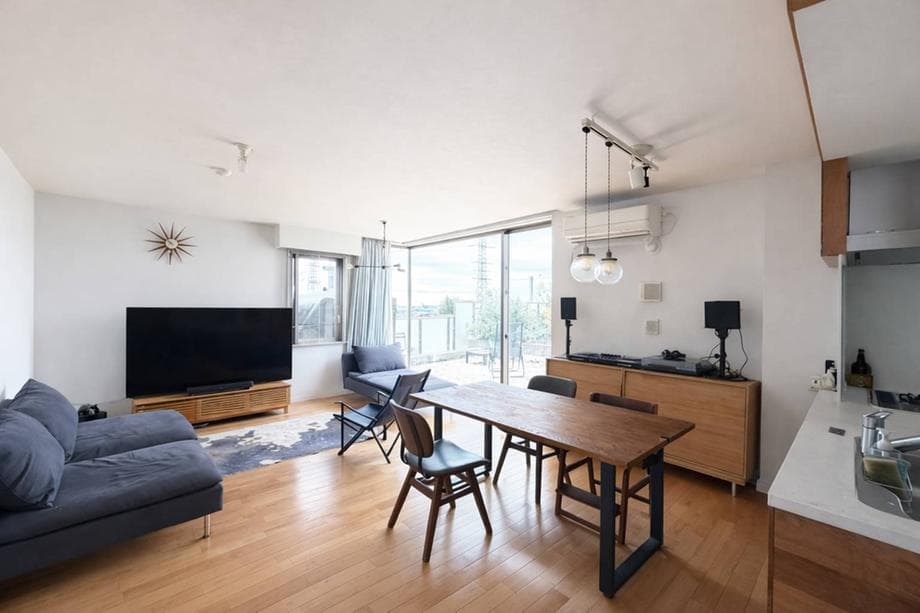 Luxurious 3BR Mizonokuchi Home with Premium Finishes - View 1