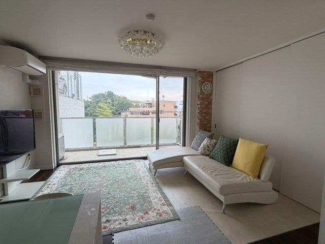 Charming 3BR Near Mizonokuchi Station with Great Value - View 1