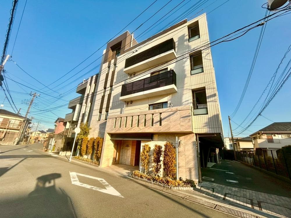 Modern 3BR Near Noborito Station - View 1