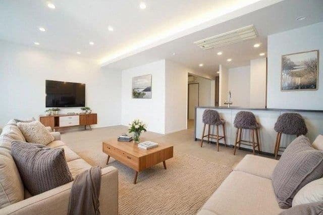 Spacious 2BR Apartment Steps from the Beach - View 1