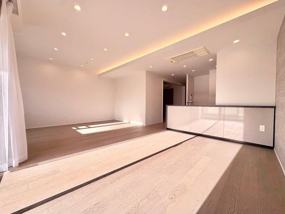 Updated 1BR Near Kugenuma Kaigan Station - View 1