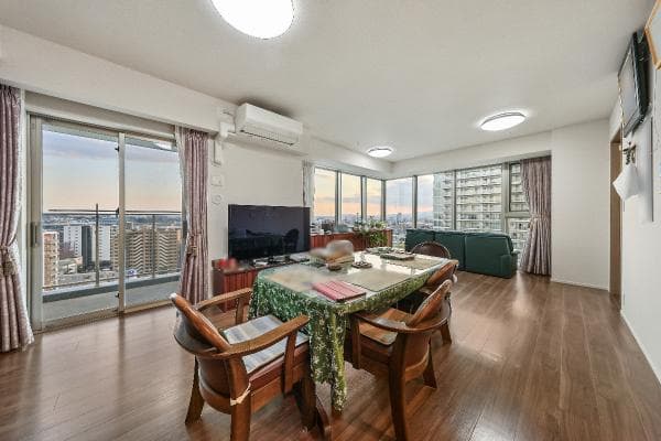 Spacious 3BR Tower Apartment in Ebina - View 1