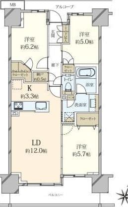Elegant 3BR Urawa Home with High-End Finishes - View 1