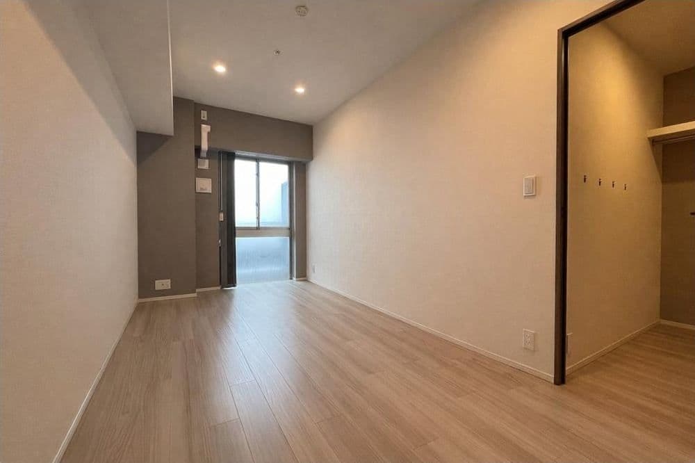 Large 3BR with Prime Location - View 1