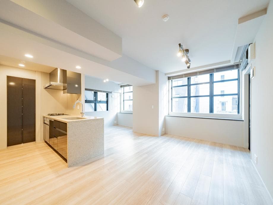 Prime Chiyoda Studio Near Otemachi Station - View 1