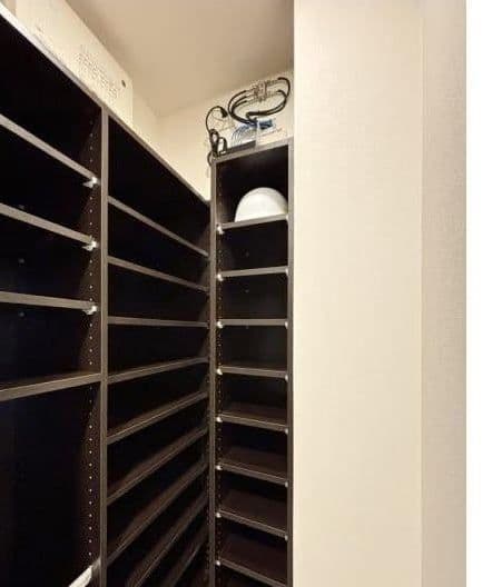 Sunlit 2BR in Chiyoda, 5 Min to Ichigaya - View 1