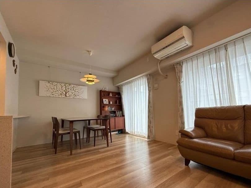 Luxury 1BR + Den a Minute from Iwamotocho Station - View 1