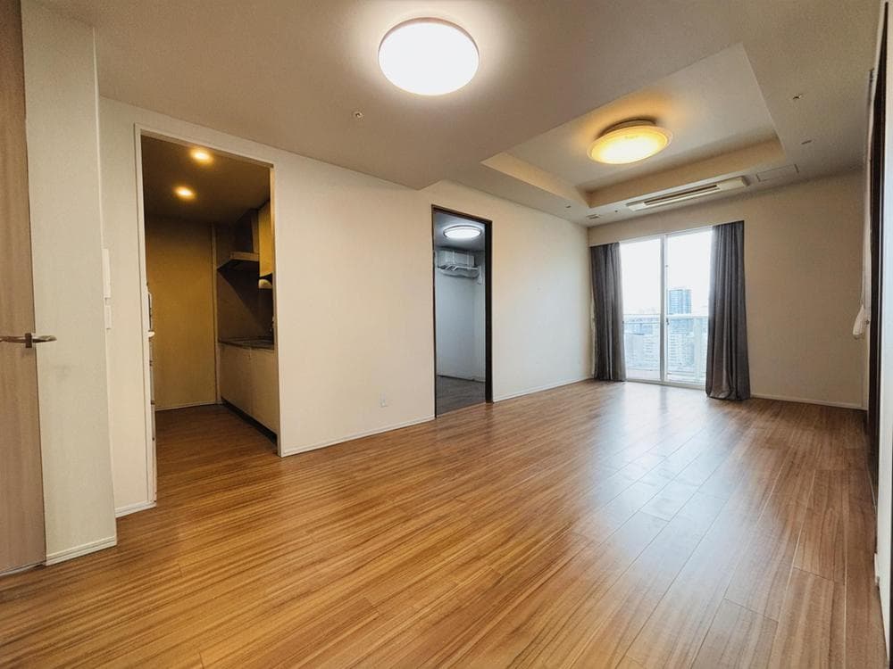 Spacious 3BR Family Home in Harumi - View 1