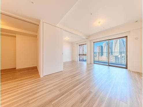 Spacious 3BR in Brand New Harumi Development - View 1
