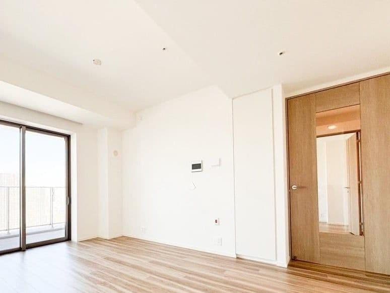 Sunlit 2BR in Future-Ready Harumi Tower - View 1
