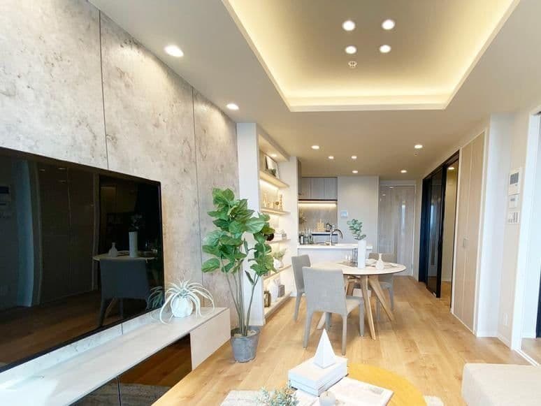 Contemporary 2BR in Kachidoki Tower - View 1