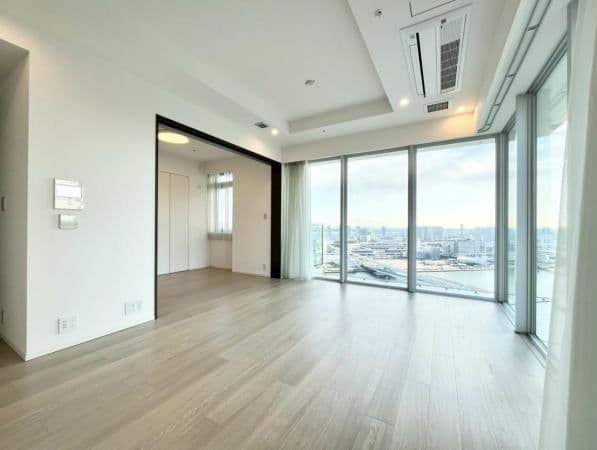 Spacious 3BR Family Home in Harumi, Chuo - View 1