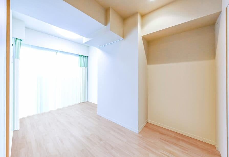 Elegant 3BR with Den in Historic Nihombashi Hamacho - View 1