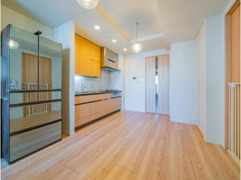 Spacious Studio in Luxury Shibaura Building - View 1