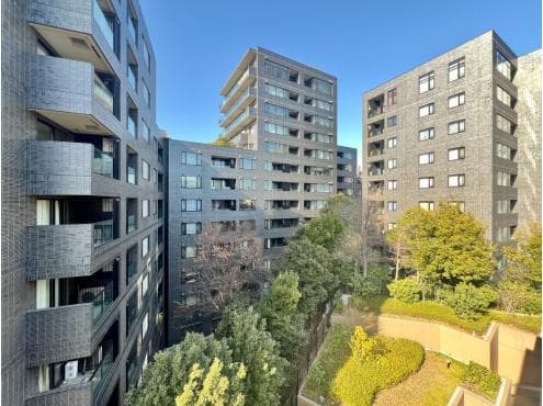 Stylish Minami-Aoyama 1BR Near Omotesando - View 1