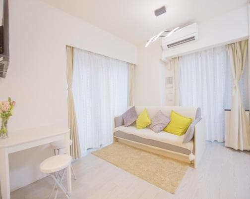 Luxury 1BR with Den in Yotsuya - View 1