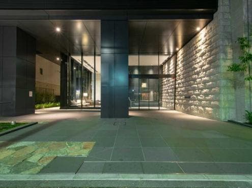Renovated 2BR in Vibrant Yotsuya-Arakicho - View 1